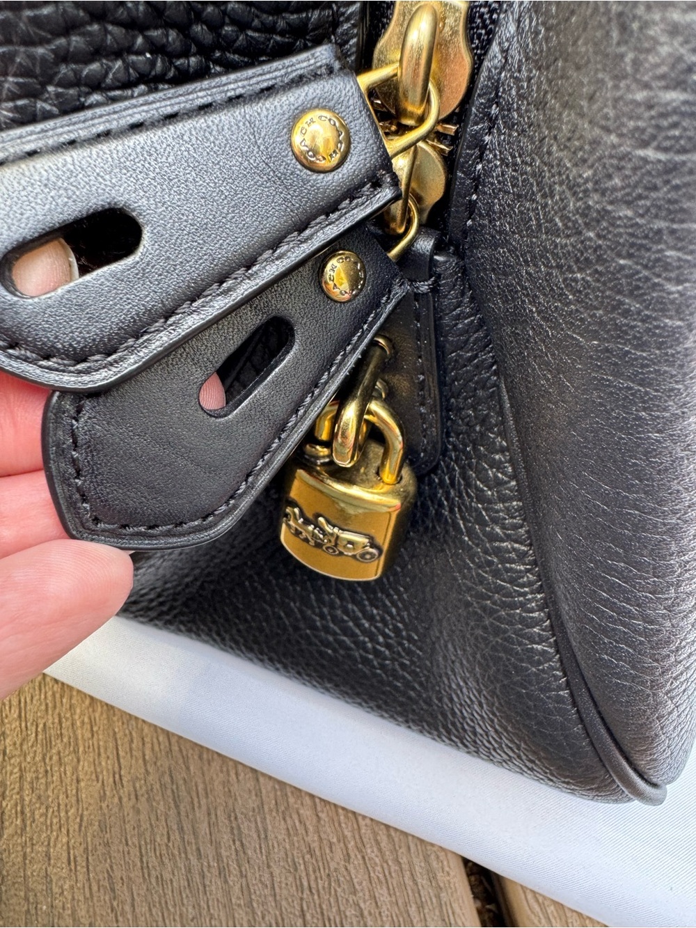 Coach Cass 1941 Shoulder Bag 89004 - Picture 13 of 14